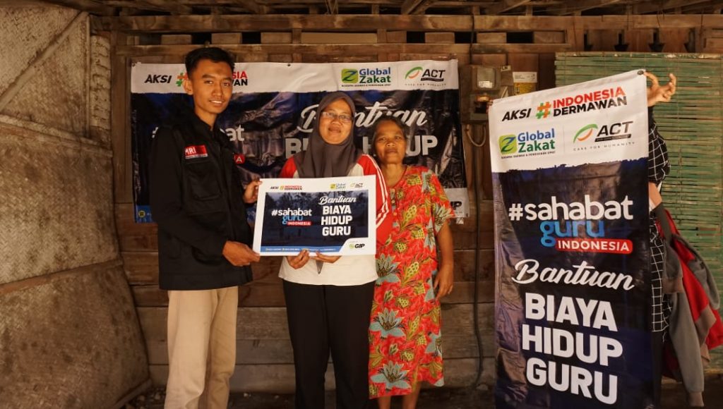 ACT Solo Bantu Guru Honorer Melalui Program Sahabat Guru Indonesia
