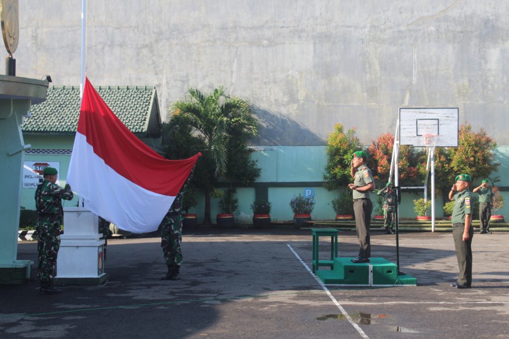 Tingkatkan Rasa Nasionalisme Dan Patriotisme, Anggota Kodim 0728/Wonogiri Laksanakan Upacara Bendera