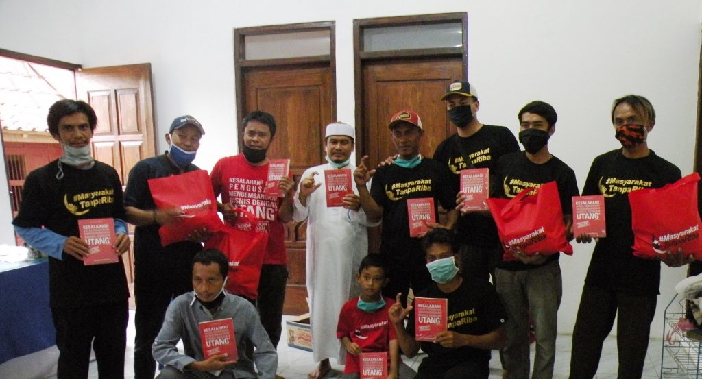 MTR Gelar Aksi Sosial Bagi Sembako dan Masker Kepada Masyarakat yang Terdampak Pandemi Corona